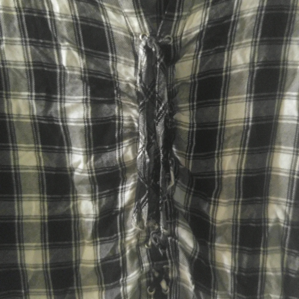 Express XS White/Black Buffalo Plaid
